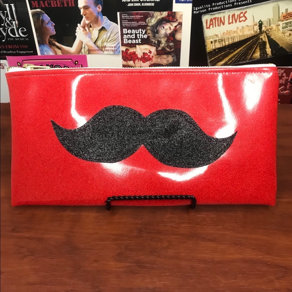 Rare NWOT Julie Mollo Mustache Clutch - Picture 1 of 3